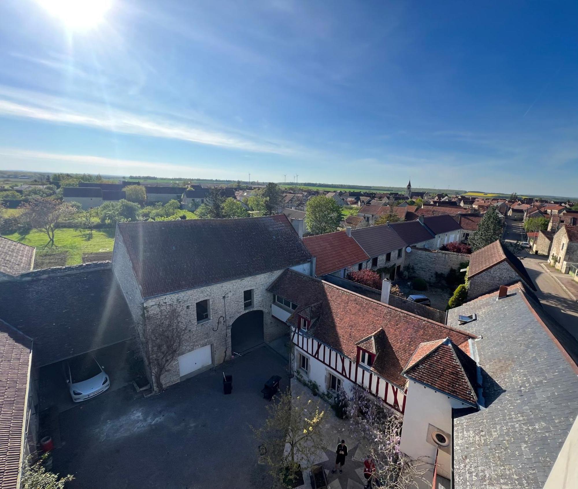 Corps De Ferme Bourguignon